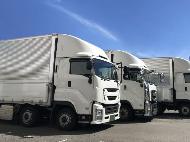 大型トラック輸送の株式会社総通ホールディングス